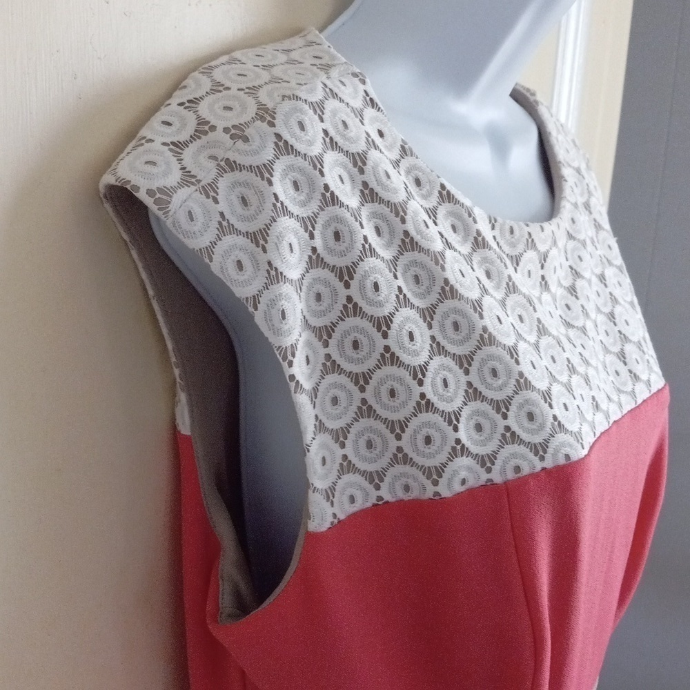 Women's Studio One Size 10 Sheath Dress. - Picture 4 of 7